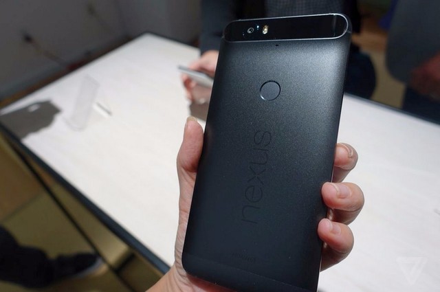 谷歌首部金属机身手机 Nexus6P真机图赏