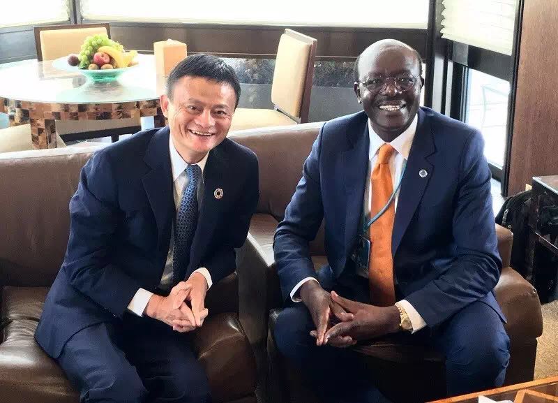 马云与联合国贸发会议秘书长基图伊（Mukhisa Kituyi）交流中小企业发展问题