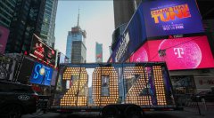 纽约时报广场迎来2021年巨型数字灯